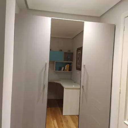 Refugio Familiar En Gros Zurriola A 10 Minutos Ess02855