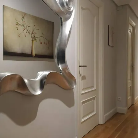 Apartment Refugio Familiar En Gros Zurriola A 10 Minutos Ess02855