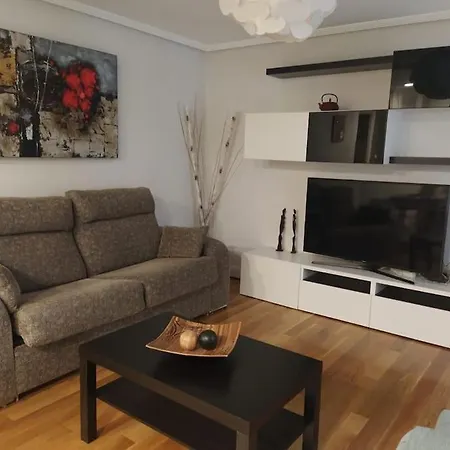 Refugio Familiar En Gros Zurriola A 10 Minutos Ess02855